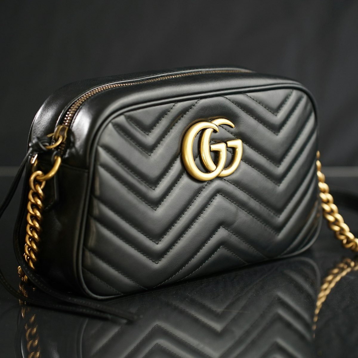 EU Sales Agent — Crossbody & Shoulder Bags